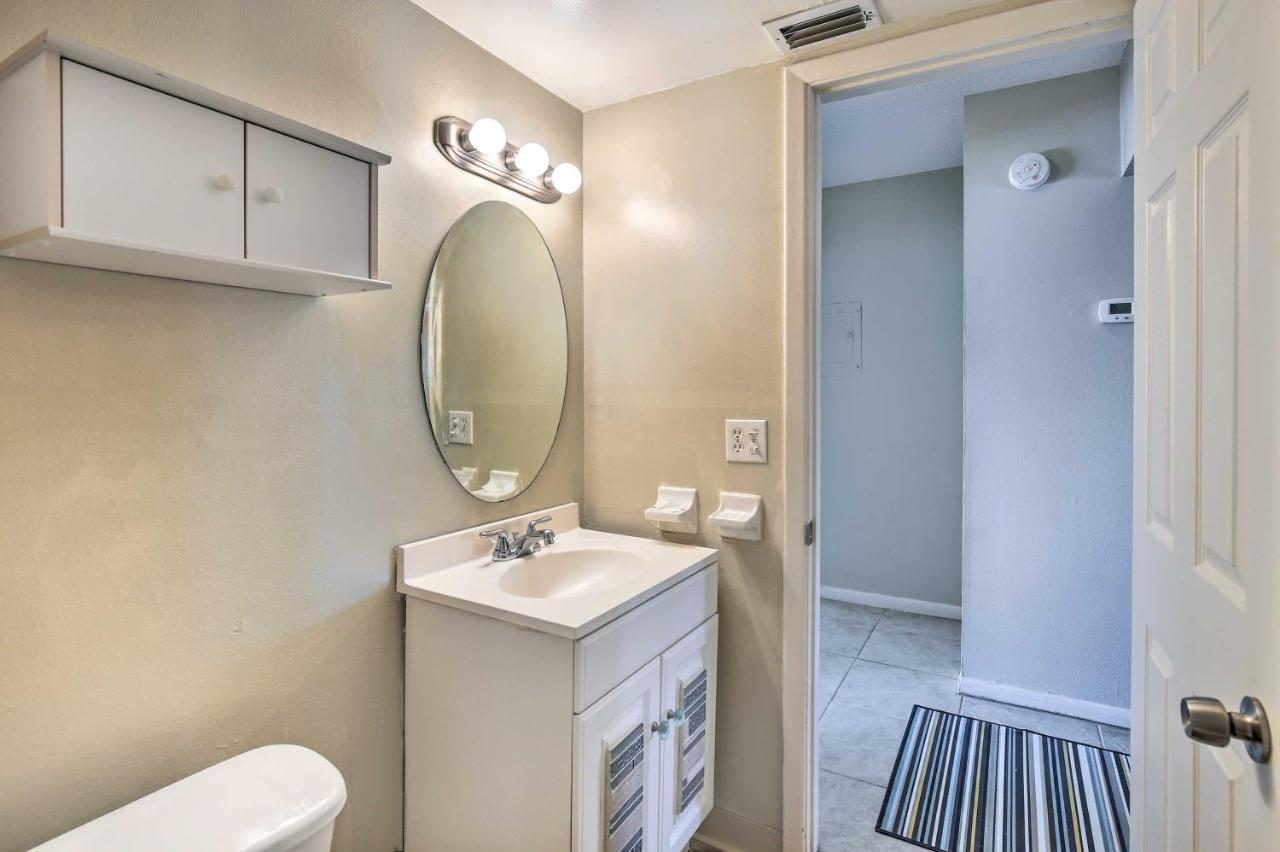St Pete Condo With Heated Pool - Less Than 1 Mi To Beach! St. Pete Beach Exteriér fotografie